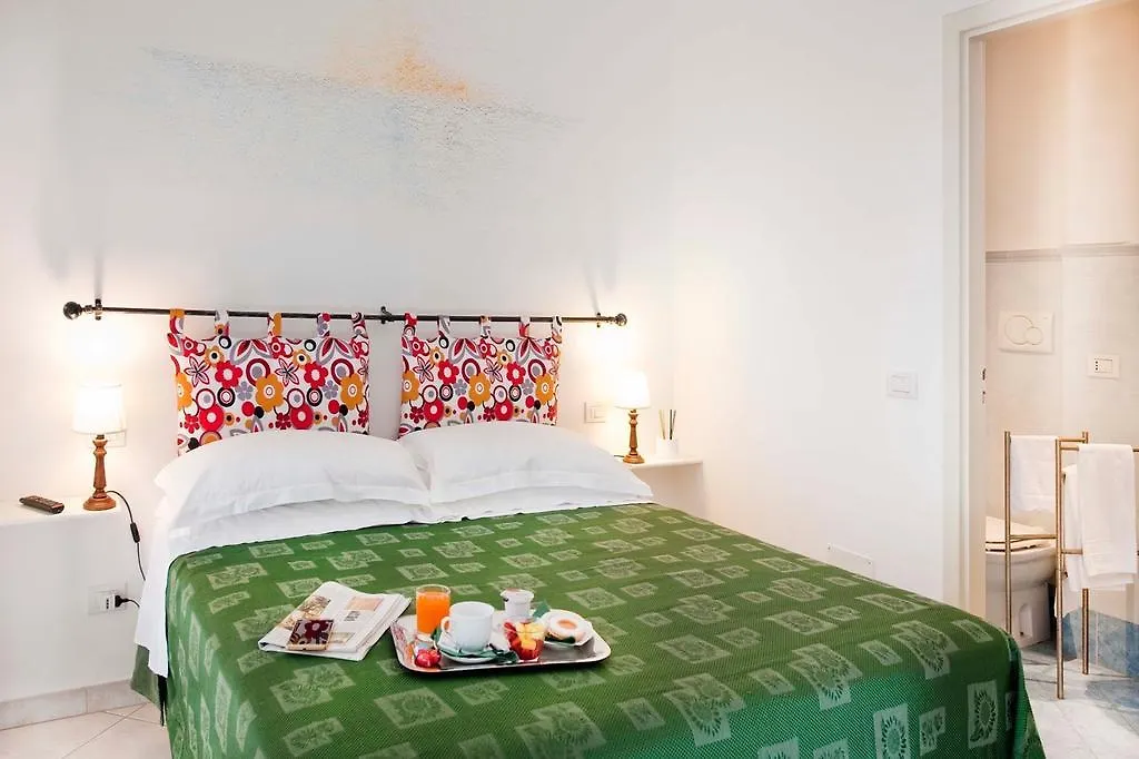 A Due Passi Bed & Breakfast Forte dei Marmi Italy